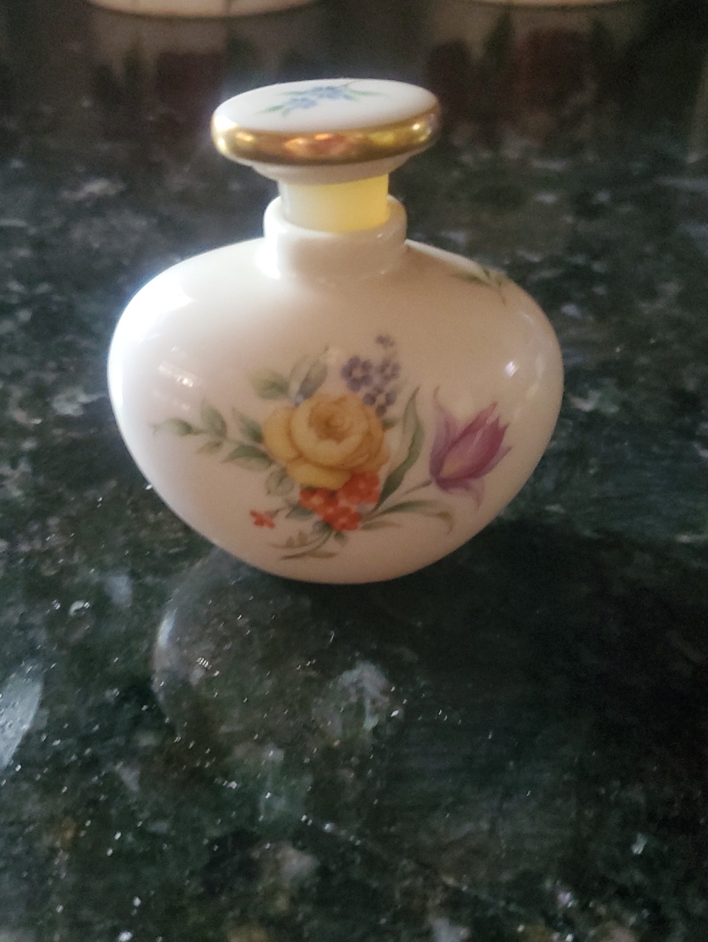 Lenox White Porcelain Floral perfume holder with Gold Accent